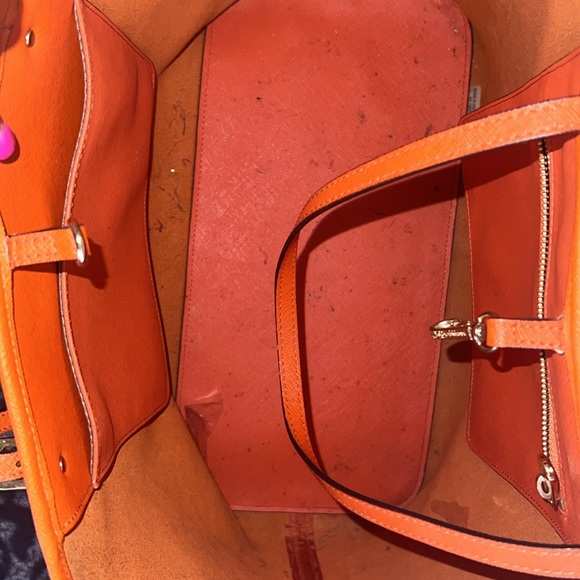 MICHAEL KORS Jet Set Large Travel E/W Tote - Picture 13 of 16